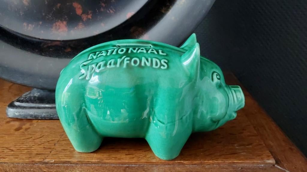 Vintage Spaarvarken Nationaal Spaarfonds Keramiek Groen, Verzamelen, Spaarpotten, Ophalen of Verzenden, Zo goed als nieuw, Steen, Aardewerk of Keramiek