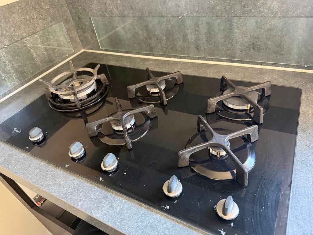 Whirlpool inbouw 5-pits gaskookplaat - Zwart glas, Witgoed en Apparatuur, Kookplaten, Ophalen, Gebruikt, Inbouw, Gas