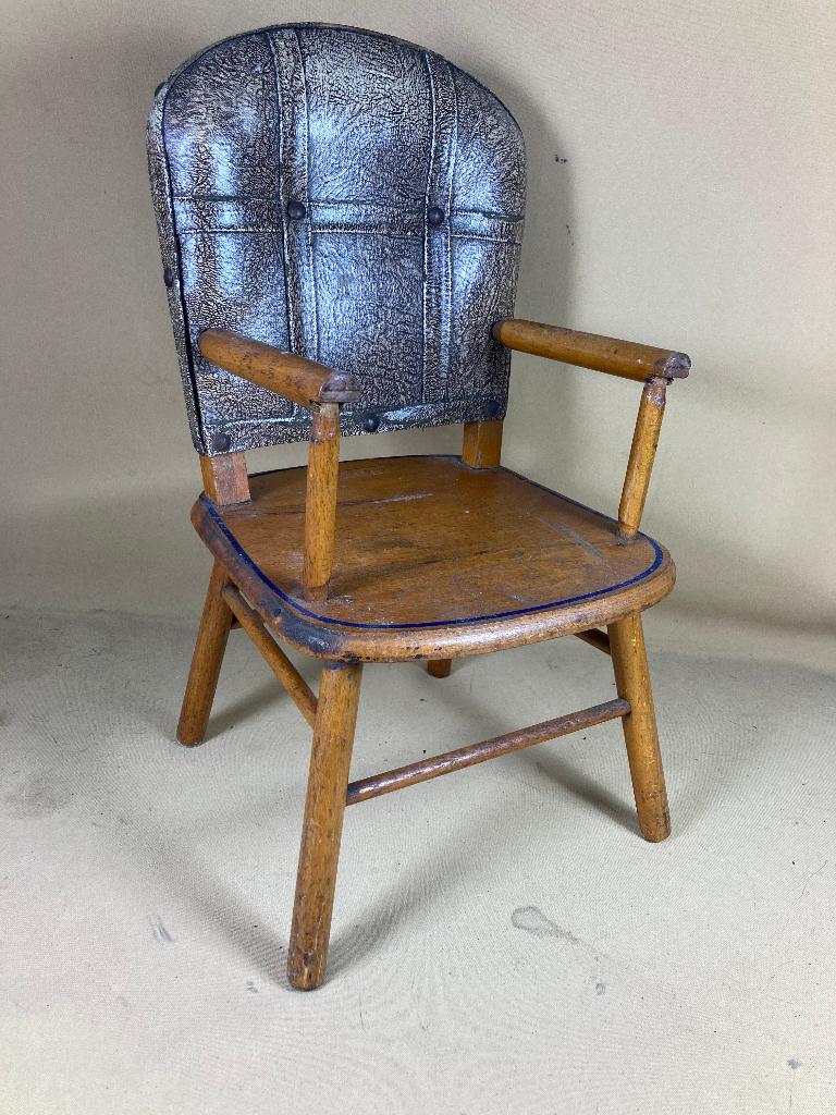 Oud poppen stoeltje Torck, Antiek en Kunst, Ophalen of Verzenden