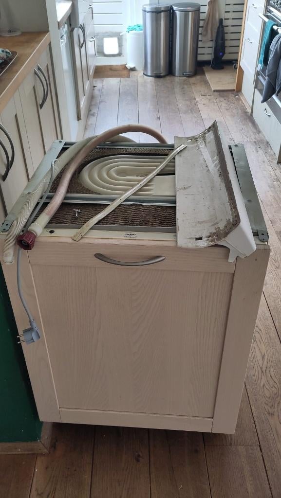 Vaatwasser IKEA/Whirlpool (defect, niet zeker wat), Ophalen, Niet werkend, Inbouw, Minder dan 85 cm