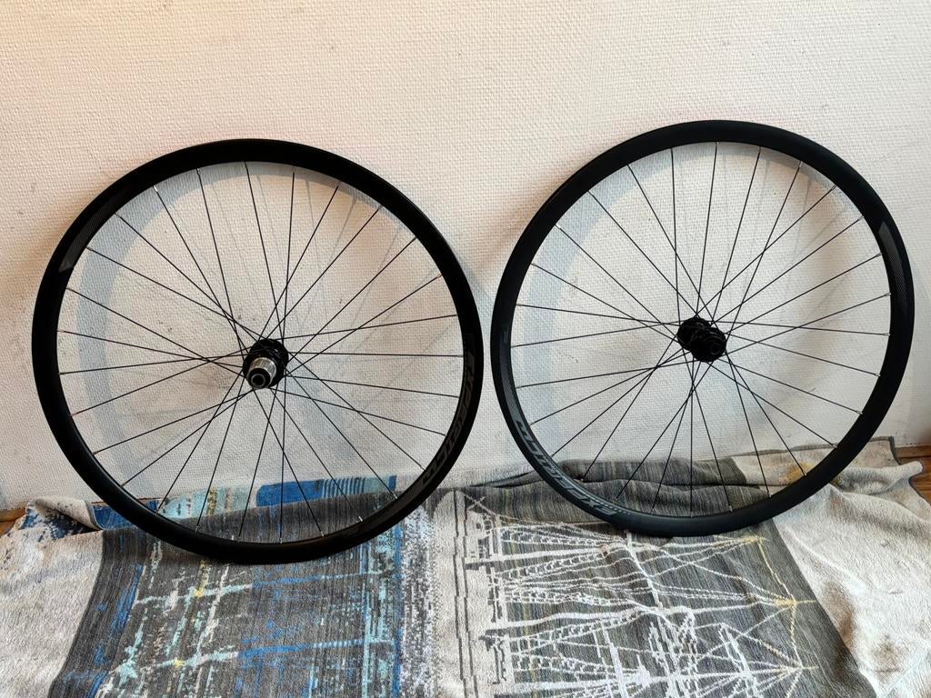 Merida cw expert wielset 30mm, Fietsen en Brommers, Ophalen, Zo goed als nieuw, Wiel