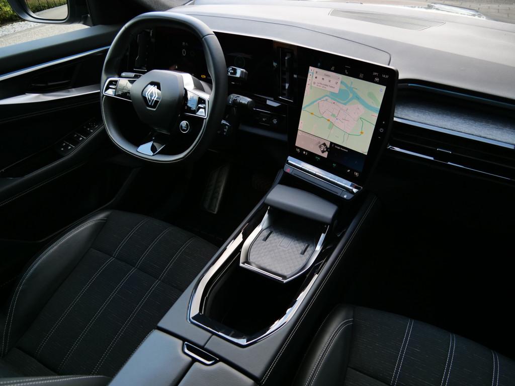 Renault Austral 1.2 Mild Hybrid 160pk Techno Automaat DAB /, 1408 kg, 4 cilinders, Leder en Stof, 1333 cc