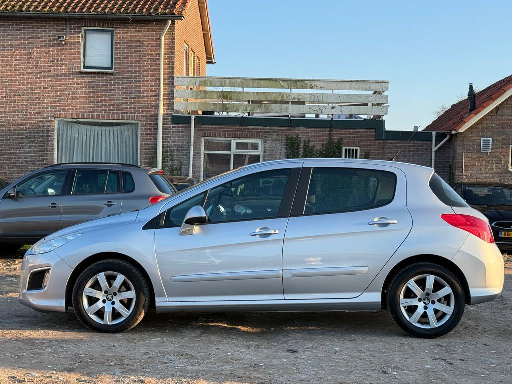 Peugeot 308 1.6 VTi Active/ AUTOMAAT / LED, Euro 5, Gebruikt, 1287 kg, 4 cilinders