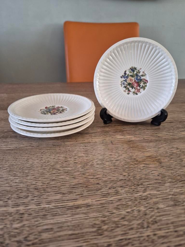 Wedgwood "Conway", 5 schoteltjes, Huis en Inrichting, Keuken | Servies, Ophalen of Verzenden, Zo goed als nieuw, Bord(en), Wedgwood