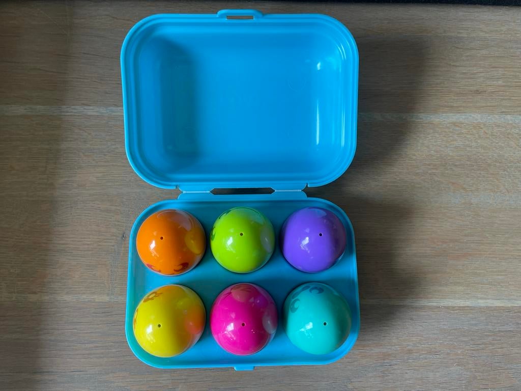 Eierdoosje met 6 gekleurde eieren, zo goed als nieuw, Ophalen of Verzenden, Zo goed als nieuw