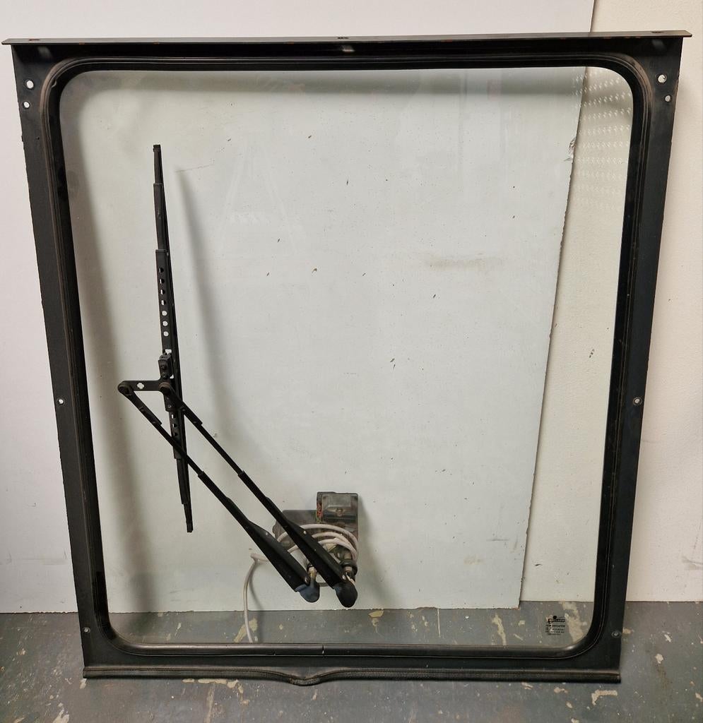 Voorruit met ruitenwisser schakelaar enz., Ophalen of Verzenden, Gebruikt, Overige automerken