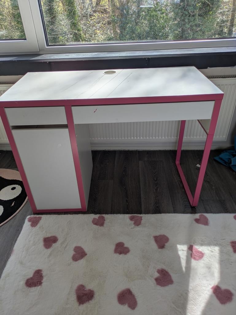 Gratis bureau Micke, Ophalen, Gebruikt