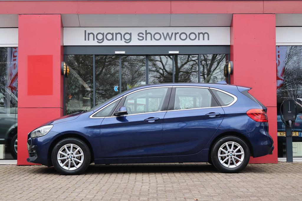 BMW 2 Serie Active Tourer 216d Automaat Executive Launch Edi, Stof, Gebruikt, Blauw, 116 pk