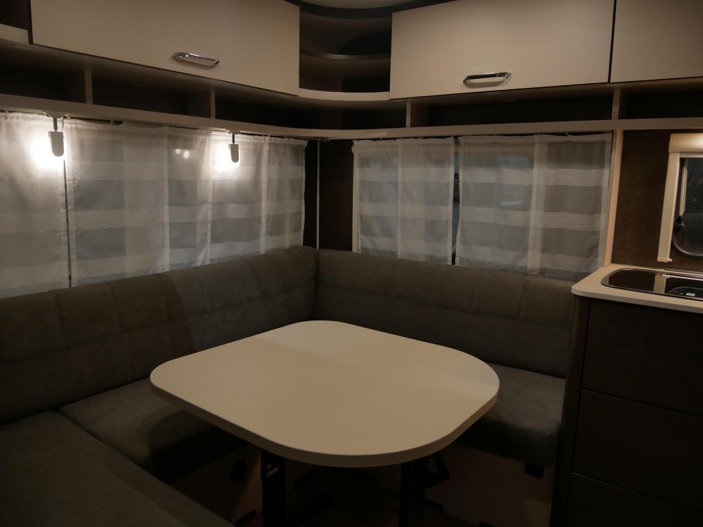 Dethleffs C'Go 495 FR Incl. mover, Caravans en Kamperen, Caravans, Bedrijf, Dethleffs, 5 tot 6 meter, 1000 - 1250 kg