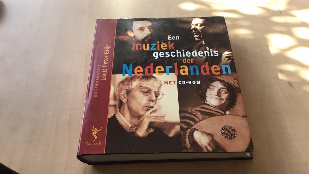 Een muziekgeschiedenis der Nederlanden, Ophalen of Verzenden, Zo goed als nieuw, Artiest