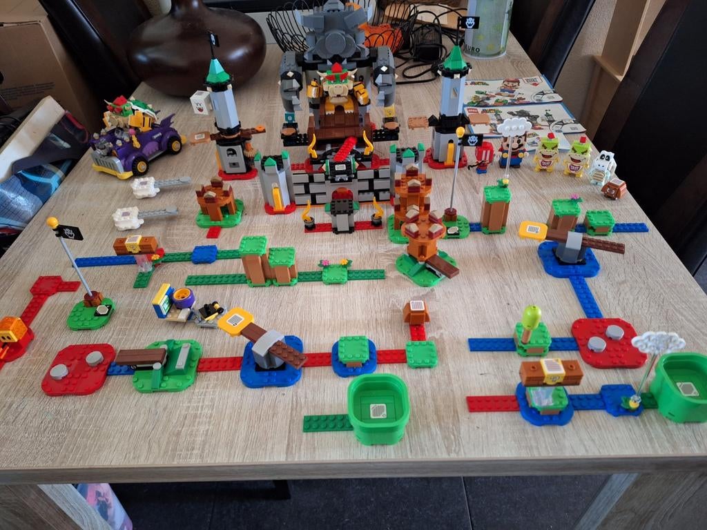 Lego Super Mario Bowser's Kasteel, auto en nog meer los spul, Lego, Ophalen of Verzenden, Zo goed als nieuw, Complete set