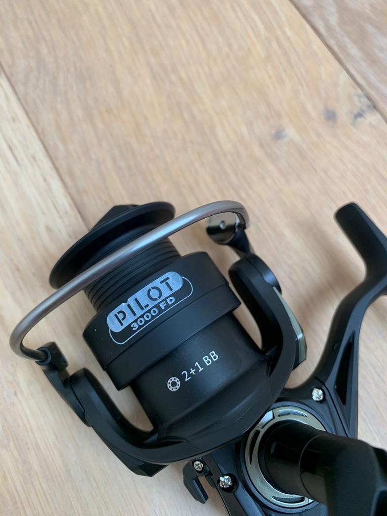 Nieuwe Arca Pilot 3000 molen, aluminium spoel & 3 lagers, Arca, Molen, Nieuw, Ophalen of Verzenden