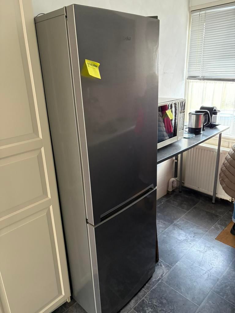 Beko koel-vries combi K54305, Ophalen, 200 liter of meer, Met aparte vriezer, 160 cm of meer