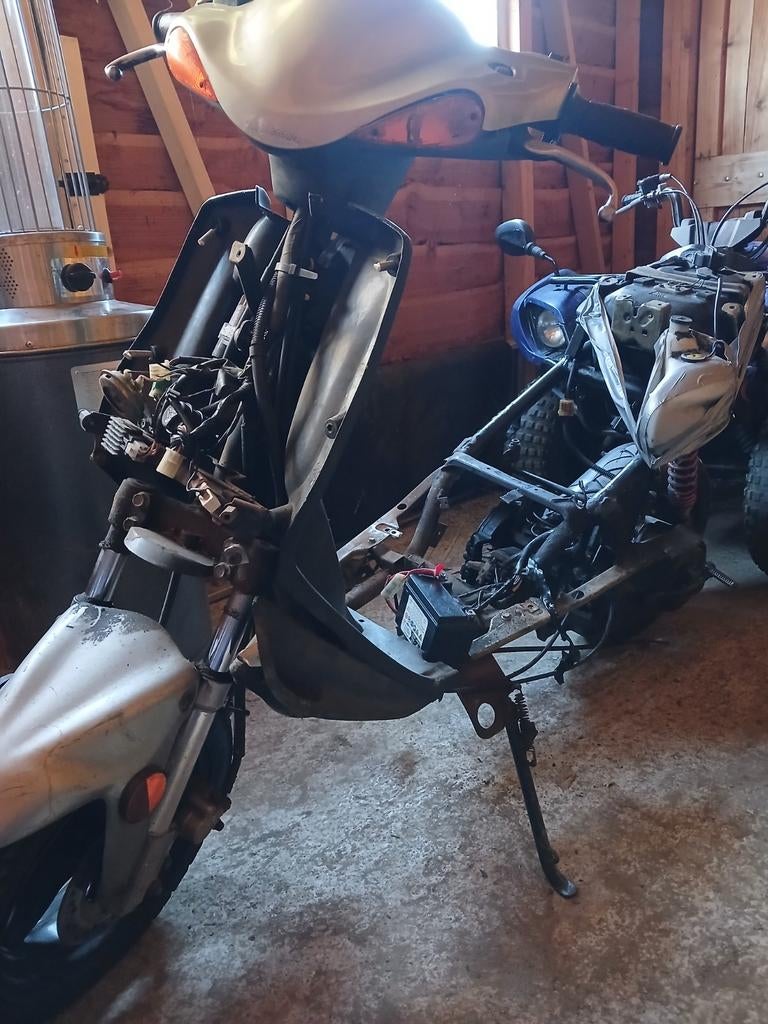Peugeot Vivacity 50cc Opknapper, Fietsen en Brommers, Ophalen, Gebruikt, Peugeot