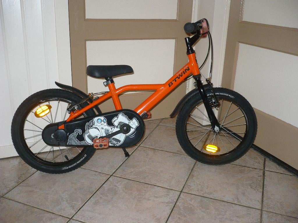 Stoere Btwin robot 500 jongensfiets 16 inch kinderfiets, Fietsen en Brommers, Fietsen | Kinderfietsjes, Ophalen, Zo goed als nieuw