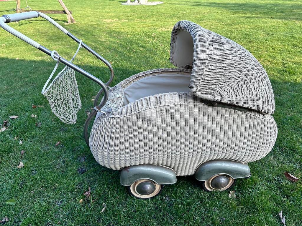 Antieke rieten kinderwagen - Vintage charme, Kinderen en Baby's, Kinderwagens en Combinaties, Ophalen of Verzenden, Gebruikt, Kinderwagen