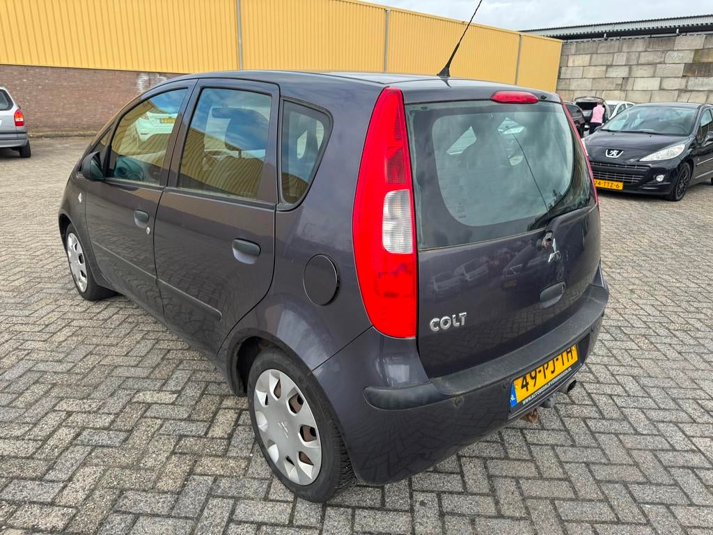 Mitsubishi Colt 1.3 Invite AUTOMAATBAK niet 100!, Gebruikt, 31 €/maand, Colt, Origineel Nederlands