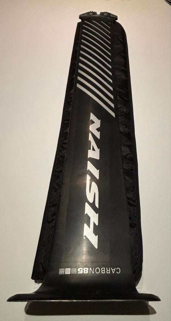 Naish Carbon mast 85cm 2025, Ophalen of Verzenden, Zo goed als nieuw, Wingsurf-hydrofoil