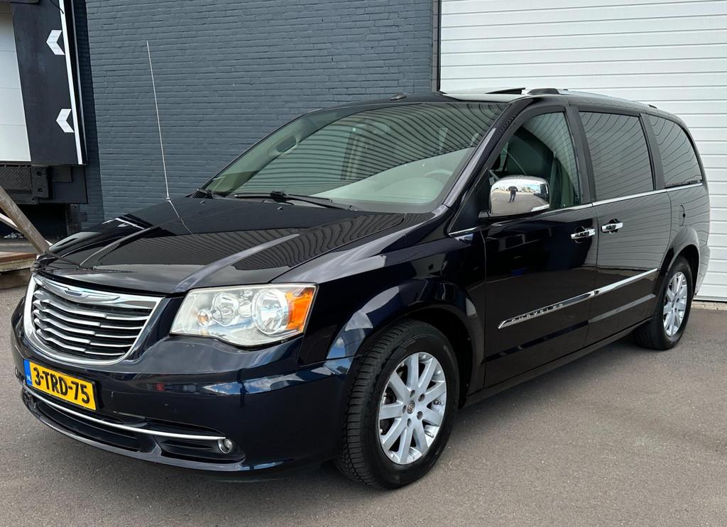 Chrysler Town & Country 3.6 V6 AUTO/ELEKTRISCHEDEUR/VOLLEDER, Auto's, Chrysler, Euro 5, 450 kg, Gebruikt, Parkeercamera