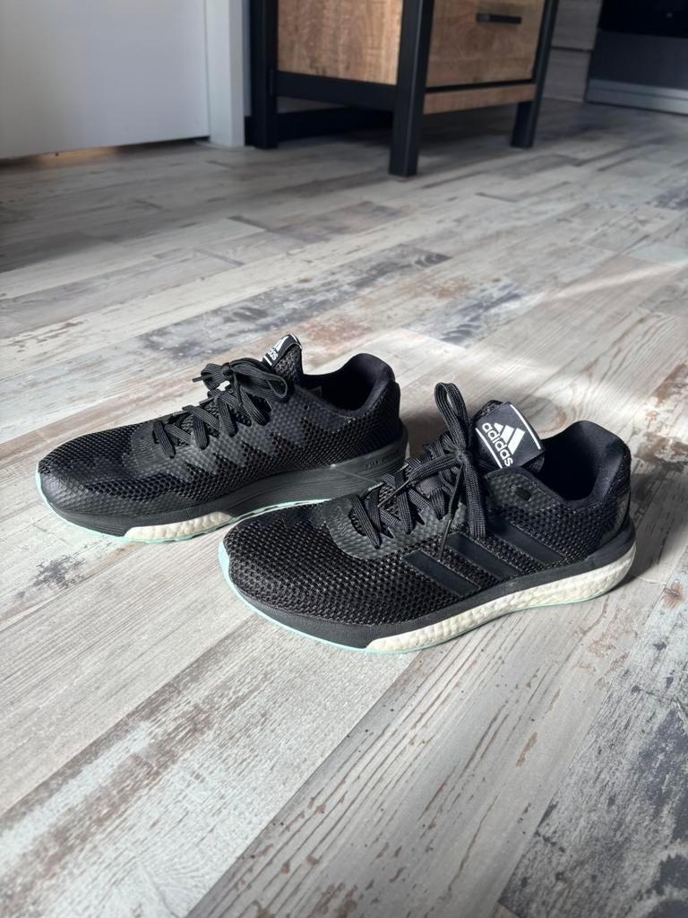 Adidas hardloopschoenen maat 39, Ophalen of Verzenden, Zo goed als nieuw, Sportschoenen, Zwart