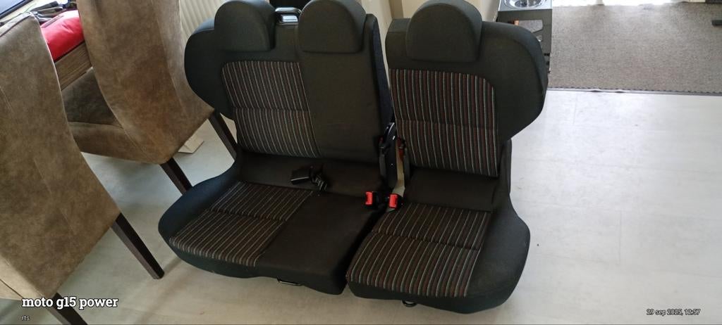 Te koop achterbank Mitsubishi Colt '07 tweedelig., Ophalen, Gebruikt, Mitsubishi