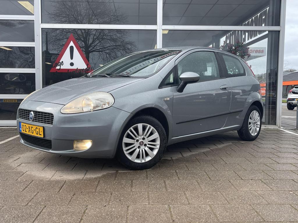 Fiat Grande Punto 1.4 Dynamic /Automaat/Airco/Cruise/APK 02-, Stof, 4 cilinders, Met garantie (alle), Grande Punto