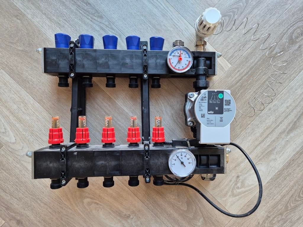 Vloerverwarming verdeler met Wilo pomp, Minder dan 30 cm, Overige typen, Minder dan 60 cm, Ophalen of Verzenden