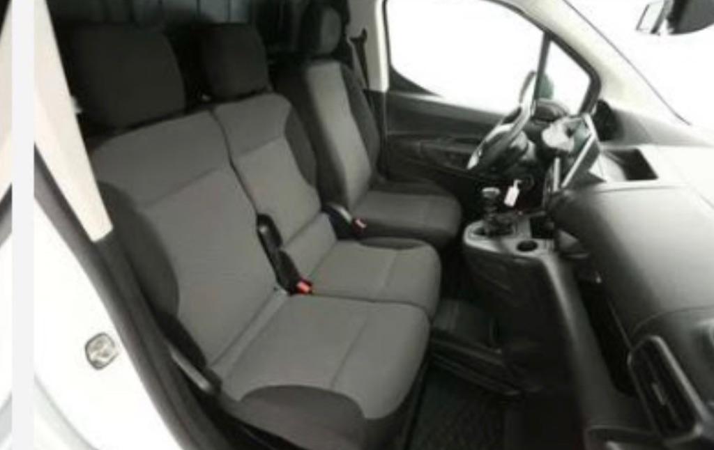 Peugeot Partner 1.2 Puretech 110pk S&S 950kg Long 3-zits, Auto's, Voorwielaandrijving, Zwart, 1199 cc, Adaptieve lichten