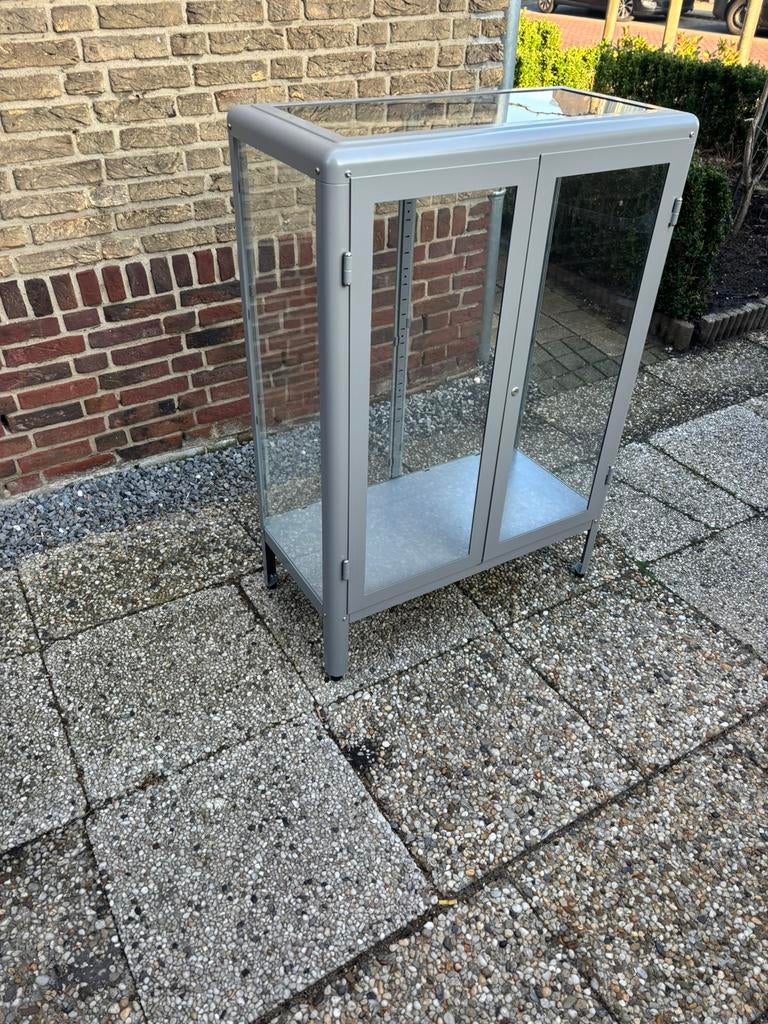 Ikea Fabrikor Kast, 100 tot 150 cm, Zo goed als nieuw, Metaal, 25 tot 50 cm