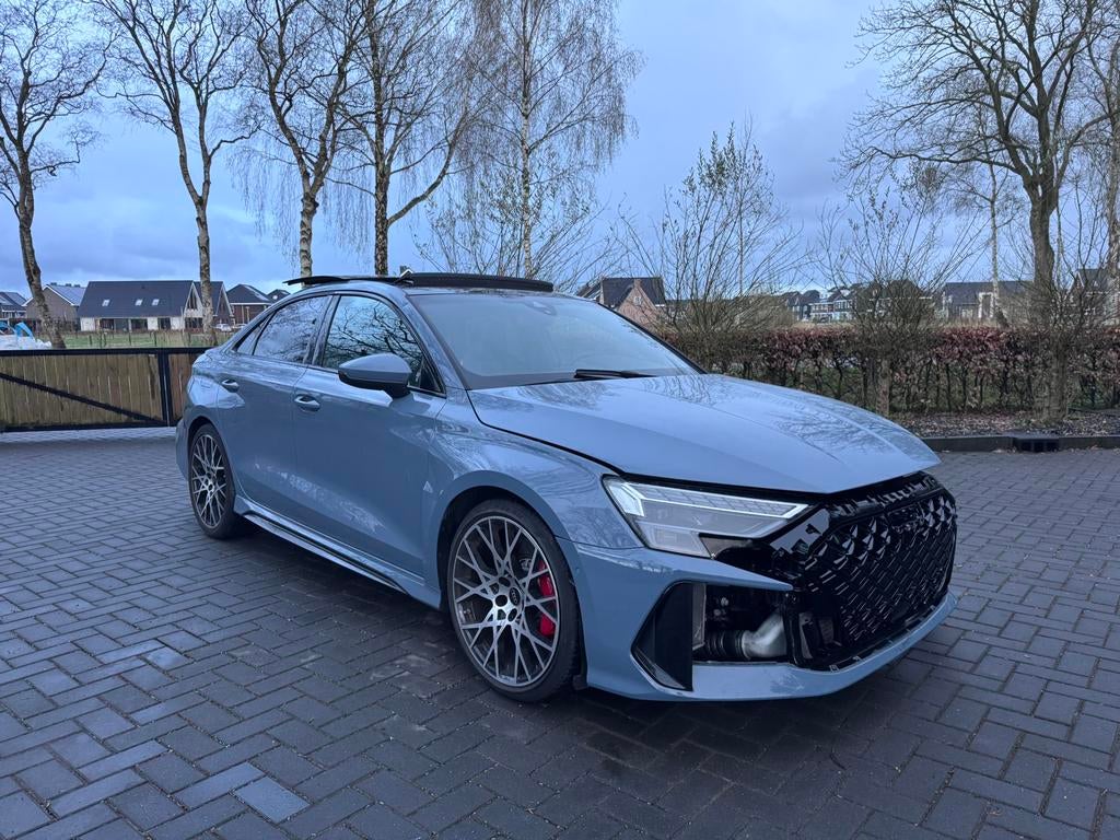 Audi RS3 2.5TFSI Quattro Limousine PANO|SONOS|CAMERA|FACELIF, 2498 cc, Audi, Sedan, Zilver of Grijs
