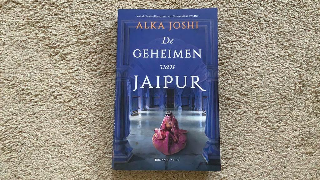 Alka Joshi - De geheimen van Jaipur, Boeken, Literatuur, Zo goed als nieuw, Ophalen of Verzenden