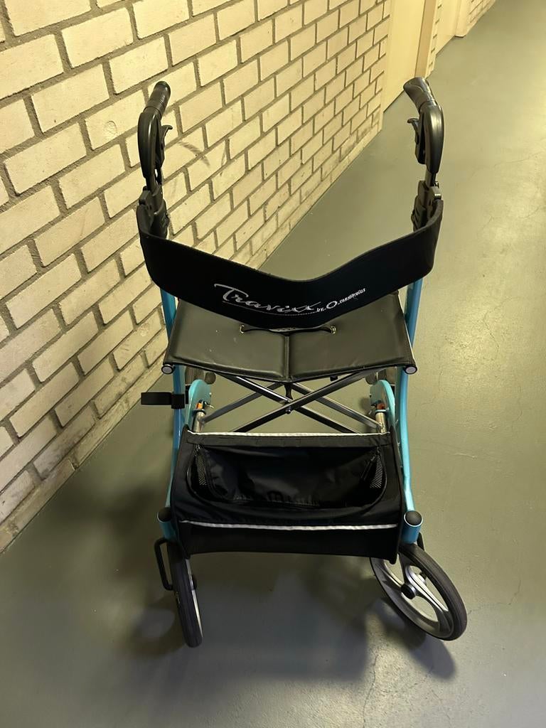Travixx rollator by medipoint maat M met boodschappen mand, Ophalen, Opvouwbaar, Gebruikt