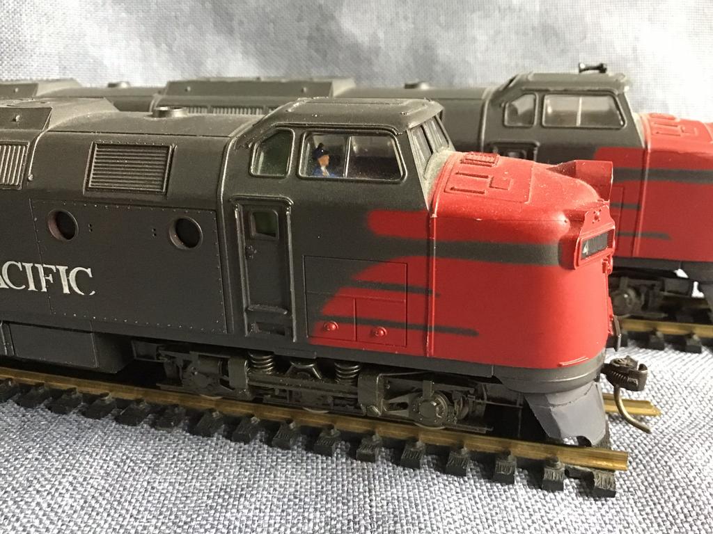 Rivarossi HO     rijdt op ( Fleischmann roco piko), Overige merken, Gebruikt, Verzenden, Analoog