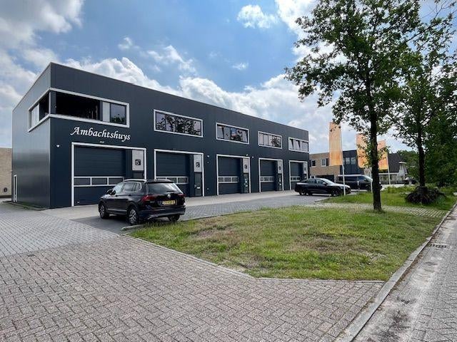 2 Geschakelde bedrijf units met kantoor in Maarsbergen 400m2