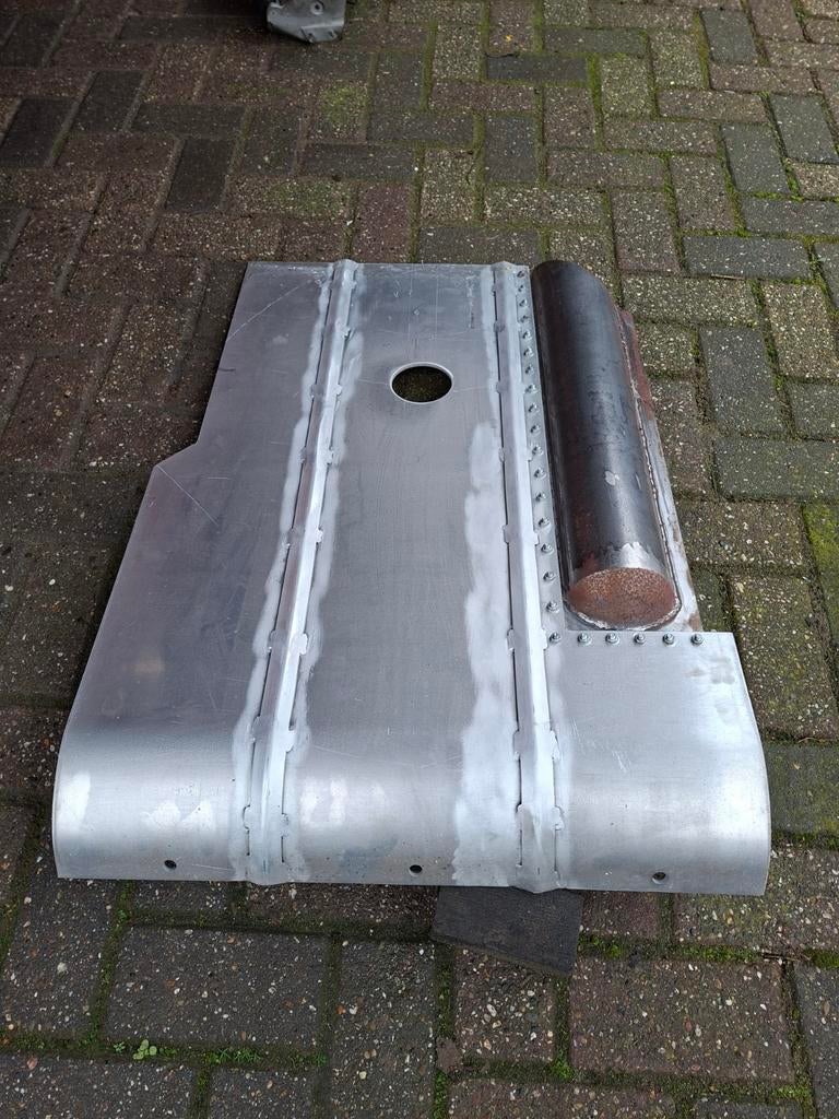 Saab 96 tweetakt uitlaatbeschermer., Ophalen, Nieuw