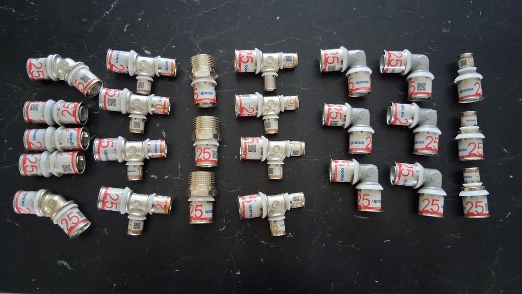 25 stuks diverse uponor s-press plus perskoppellingen 25 mm, Ophalen of Verzenden, Nieuw