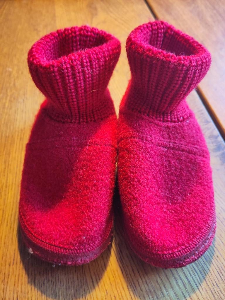 Wollen sloffen maat 28, Jongen of Meisje, Overige typen, Ophalen of Verzenden, Zo goed als nieuw