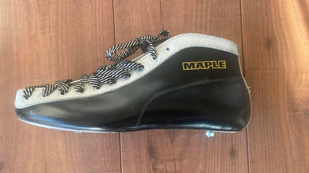 Maple. Schaatsschoen maat 42, Ophalen of Verzenden, Zo goed als nieuw