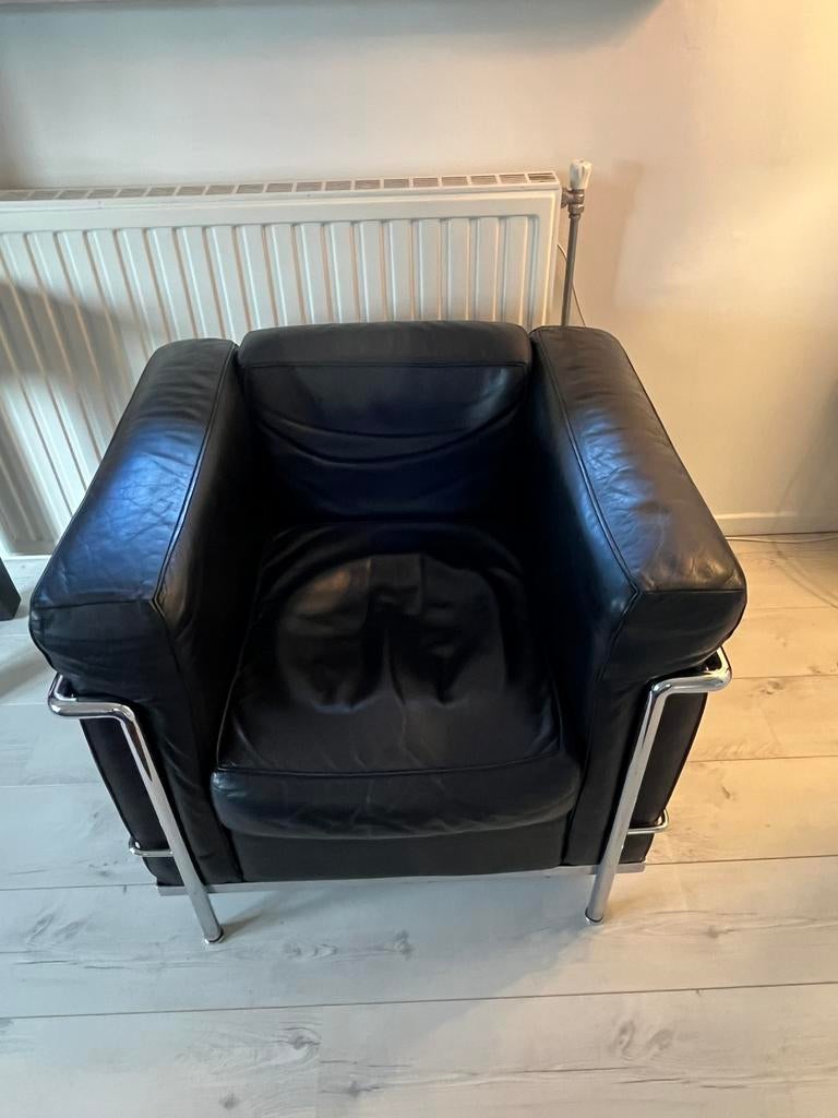 Cassina iconische le Corbusier fauteuil, Huis en Inrichting, Fauteuils, Ophalen, Gebruikt, 75 tot 100 cm, Le Corbusier