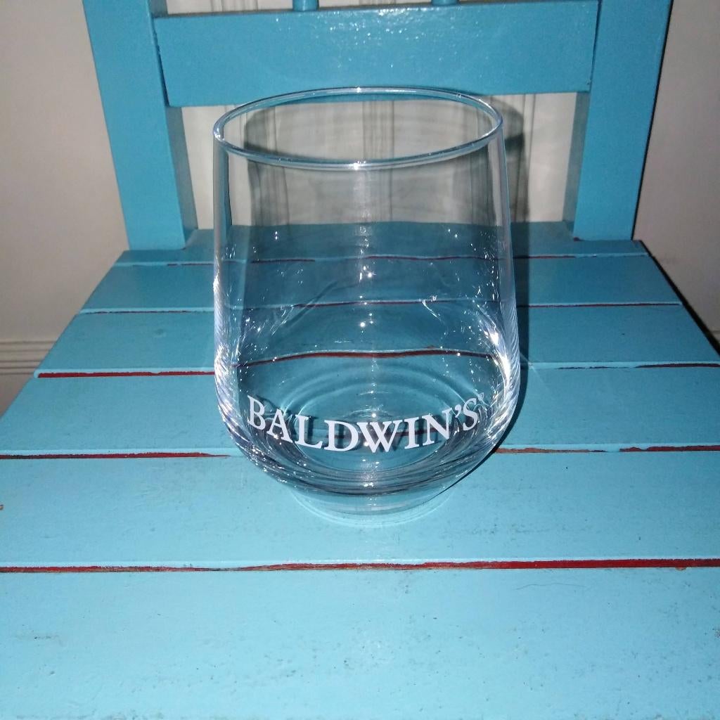 Baldwin's Gin glas, Verzamelen, Glas en Borrelglaasjes, Zo goed als nieuw, Overige typen, Ophalen
