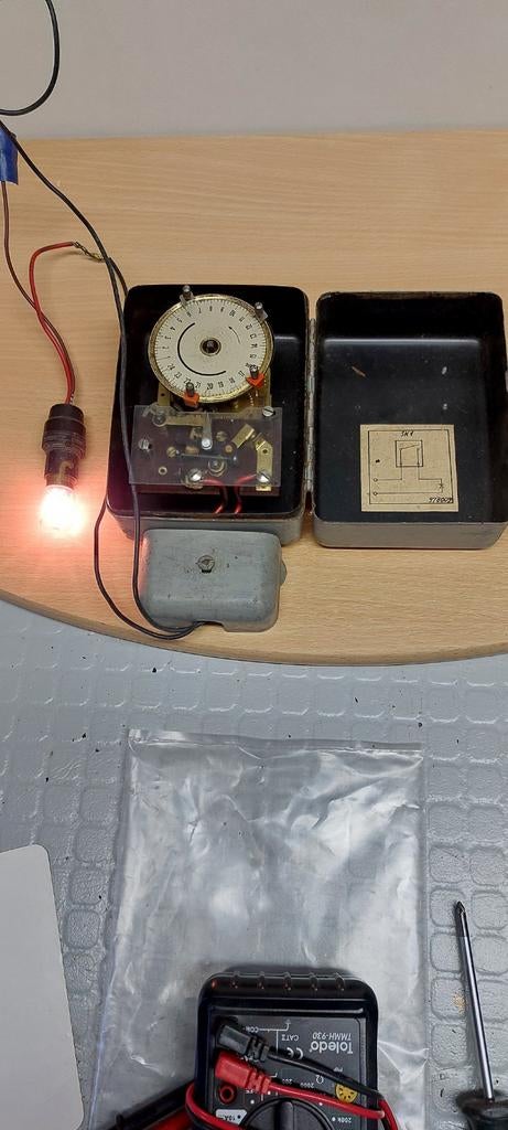 Schakelklok, Ophalen of Verzenden