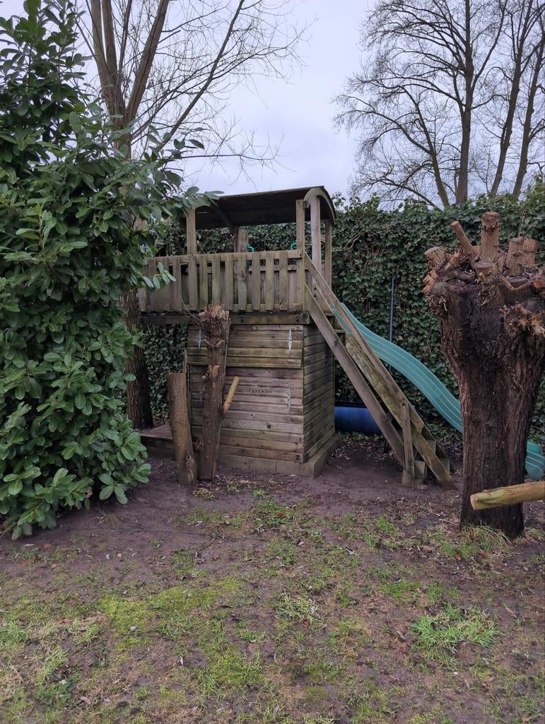 Houten Speeltoren met Glijbaan, Kinderen en Baby's, Speelgoed | Buiten | Speeltoestellen, Ophalen of Verzenden, Gebruikt, Klimwand