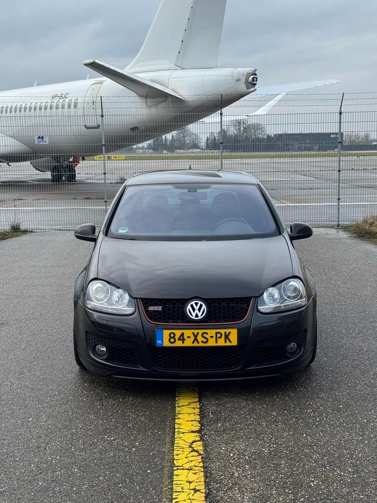 Volkswagen Golf 5 gti edition 30 340pk, Auto's, Volkswagen, Voorwielaandrijving, Zwart, 4 cilinders, 1984 cc