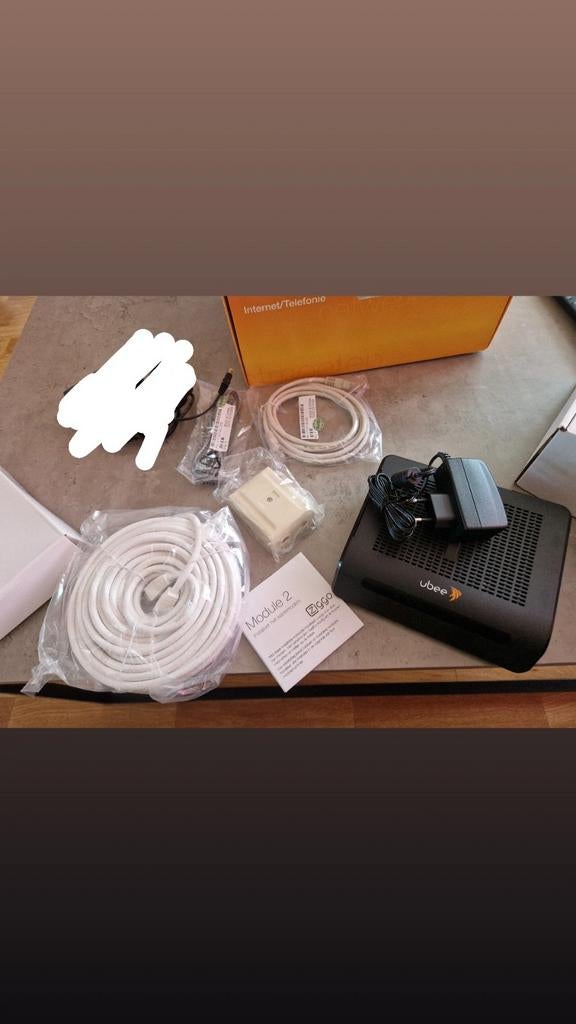 Ubee EVM320B kabelmodem, Ophalen of Verzenden, Zo goed als nieuw