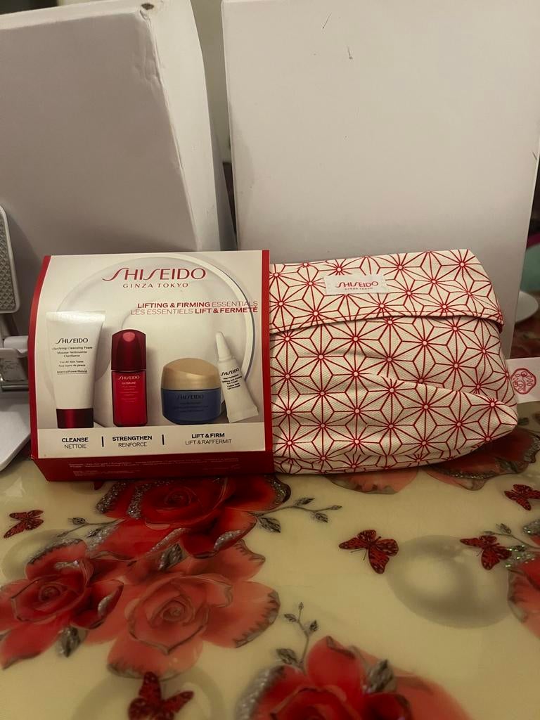 Shiseido Lifting & Firming Essentials Set, Sieraden, Tassen en Uiterlijk, Uiterlijk | Gezichtsverzorging, Nieuw, Gehele gezicht