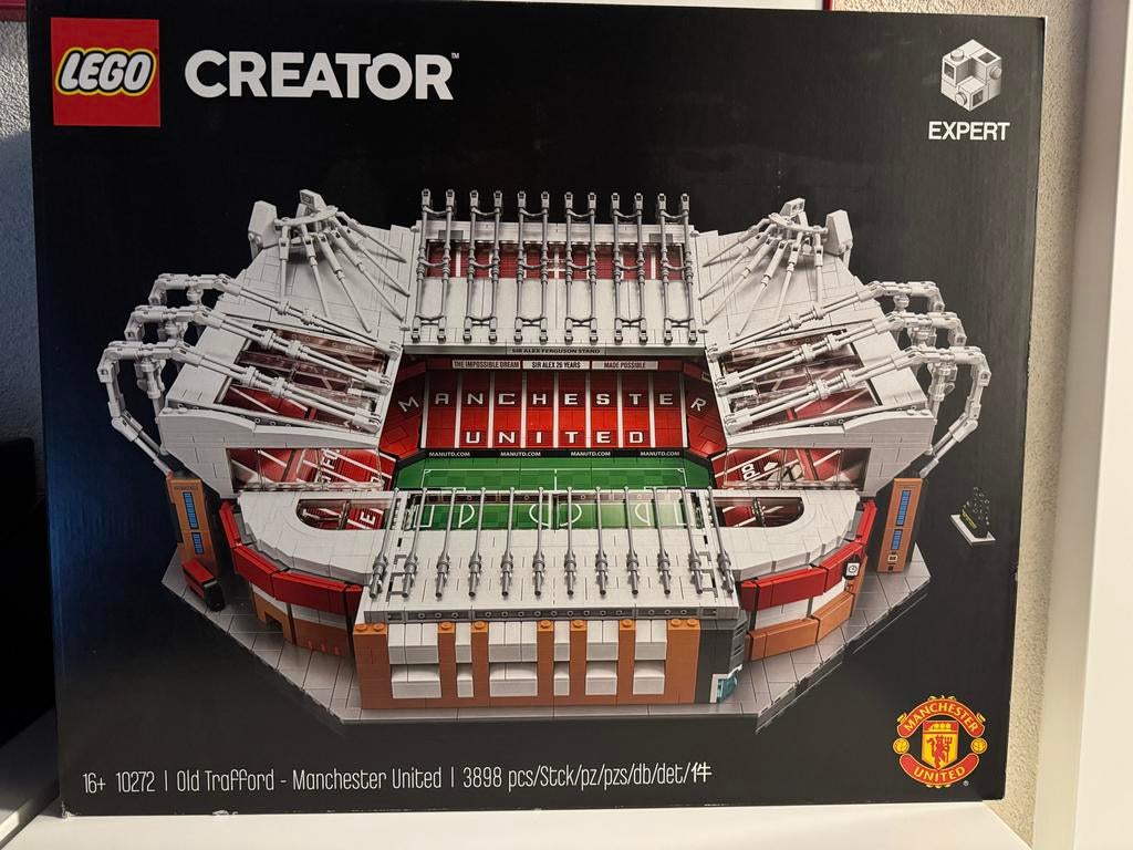 Lego 10272 Old Trafford - Nieuw in doos!, Kinderen en Baby's, Speelgoed | Duplo en Lego, Ophalen of Verzenden, Nieuw, Complete set