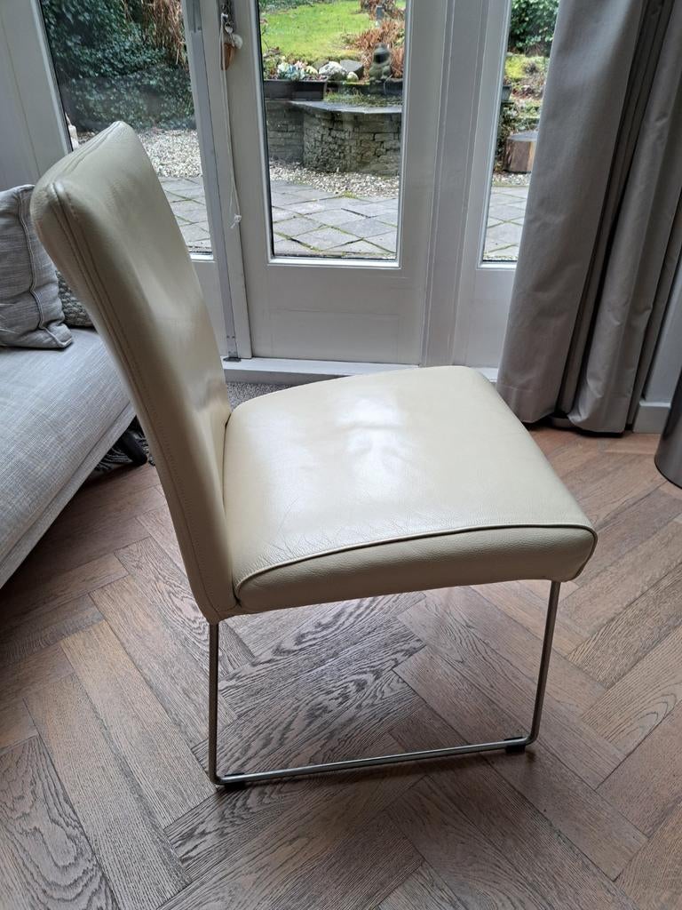 4x creme/witte leren moderne eetkamerstoelen, Verzenden, Gebruikt, Wit, Vier