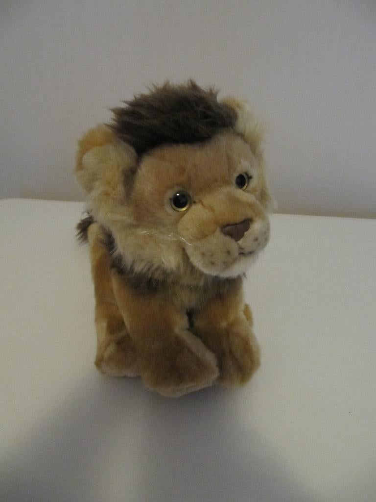 Knuffel - leeuw - WWF (hoogte 18 cm lengte 34 cm), Ophalen of Verzenden, Zo goed als nieuw, Overige typen