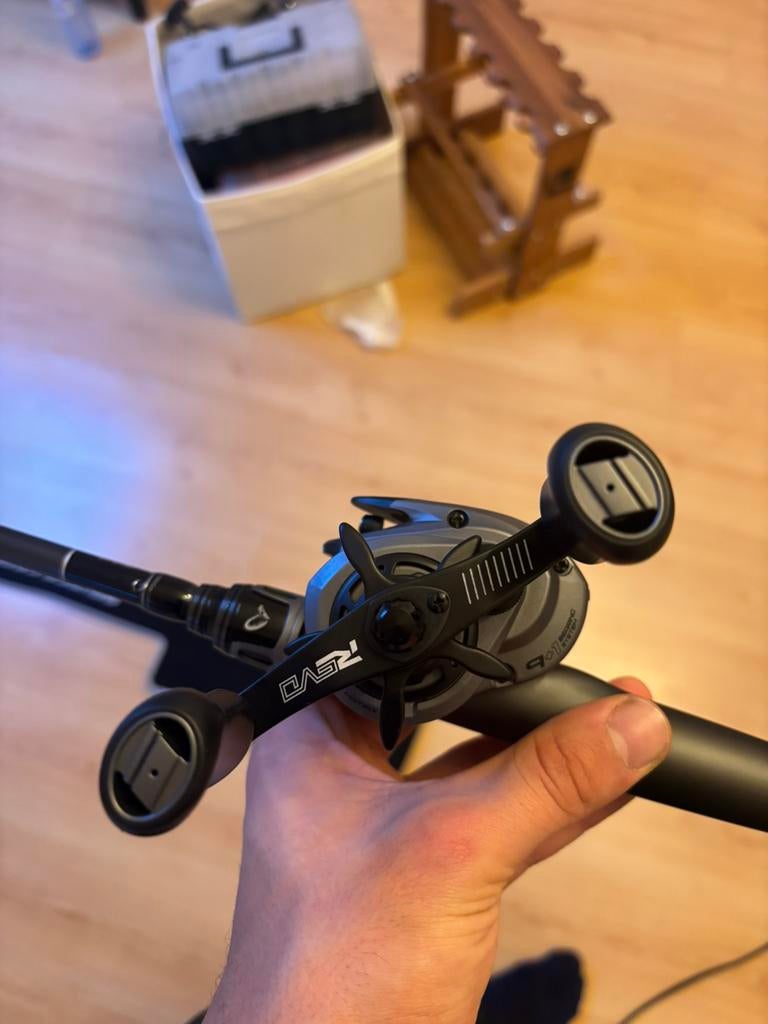 savage gear sg8 hengel setje, Watersport en Boten, Ophalen of Verzenden, Zo goed als nieuw, Werphengel