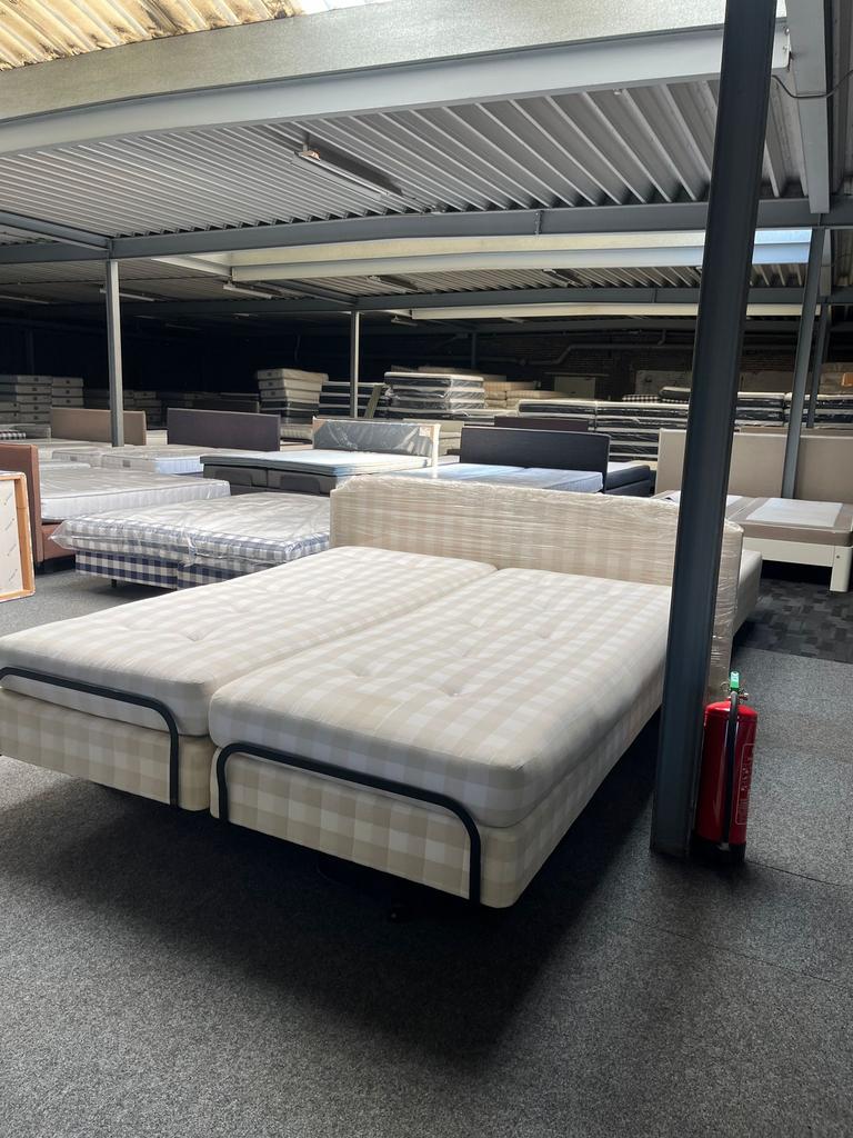 Hästens adjustable 180x210 elektrische boxspring, Ophalen, Verstelbaar, 210 cm, Tweepersoons